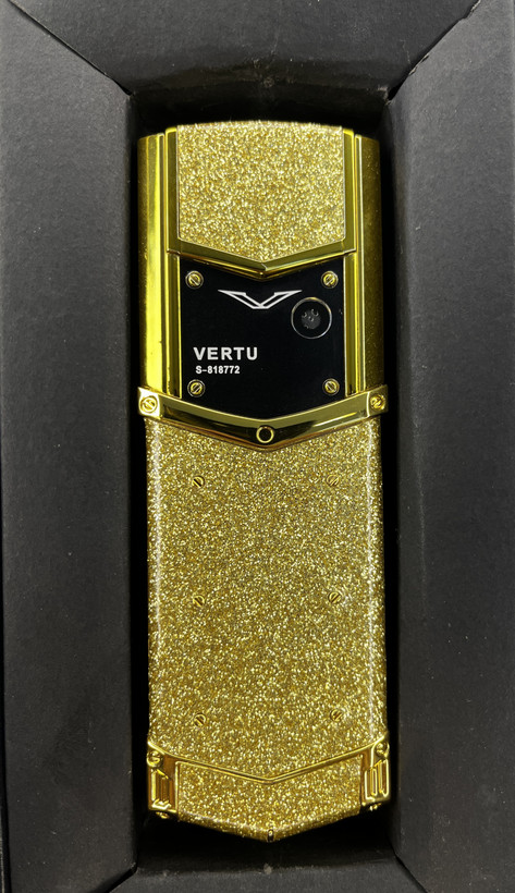 گوشی موبایل ورتو مدل Signature S طرح طلا کوب کپی Vertu High Copy حافظه 4 گیگابایت